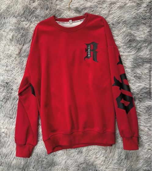 สเวตเตอร์มือสอง  รูปที่ 4