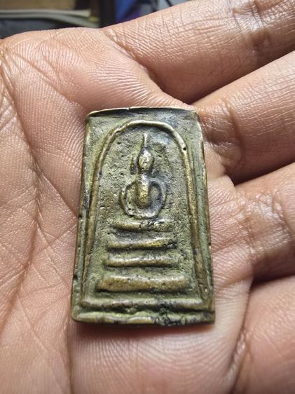 สมเด็จหล่อ​ หลวงปู่ยกวัดวิหารเบิก​ หรือเบญจภาคีพระหล่อภาคใต้ ประกันแท้รับกับมือคุณพ่อเป็นศิษบ์ก้นกุฏิที่ท่านเลี้ยงดู