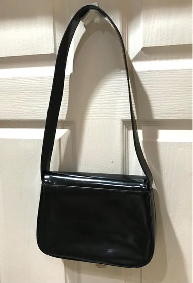 ต่อรองได้ Ferragamo ของแท้ หนังแก้ว คล้องไหล่ได้ สภาพดี รูปที่ 4