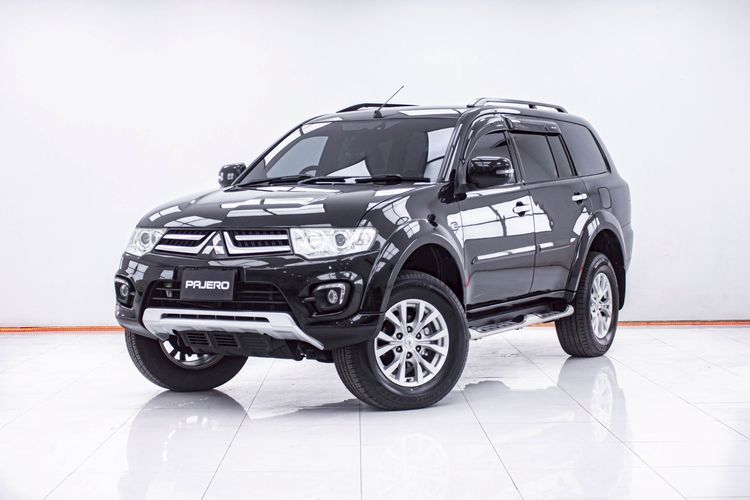 รถ Mitsubishi Pajero Sport 2.5 GT สี ดำ