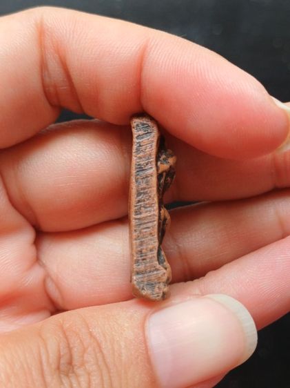 พระผงสุพรรณพิมพ์หน้าแก่ รูปที่ 4