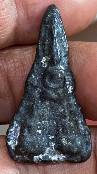 พระสามพี่น้อง กรุพิจิตร รูปที่ 2