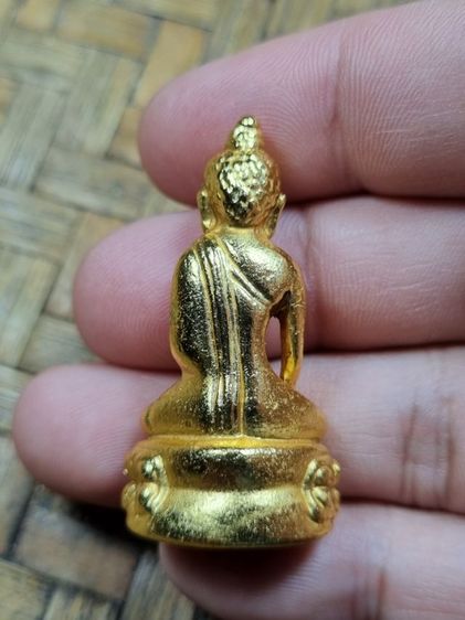พระกริ่งสีทองตอกเฉลิมพล รูปที่ 2
