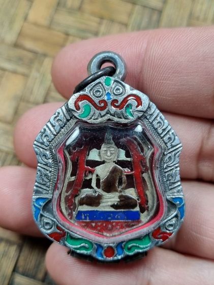 พระเหรียญฉลุลงยาหลวงพ่อโสธรเก่าๆ