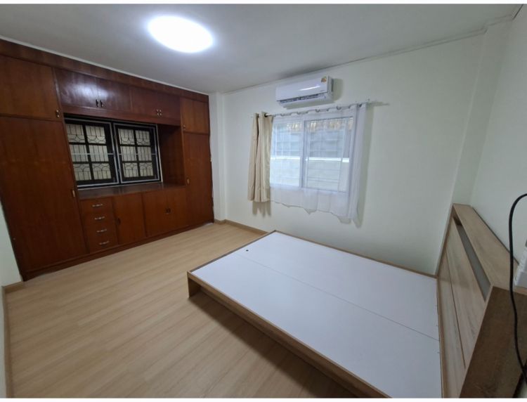 อื่นๆ มีบางส่วน 2025 บ้าน รูปที่ 2