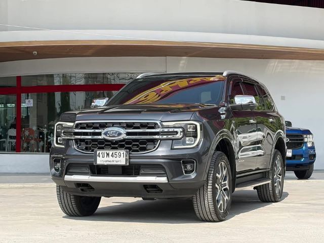 รถ Ford Everest 2.0 Bi-Turbo Titanium+ 4WD สี เทา