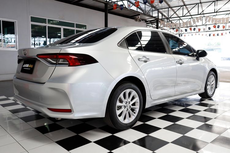 Toyota Altis 2019 1.6 G Sedan เบนซิน ไม่ติดแก๊ส เกียร์อัตโนมัติ บรอนซ์เงิน รูปที่ 4