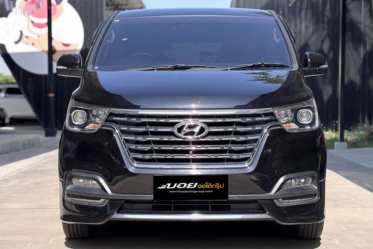 Hyundai H-1 2019 2.5 Elite Utility-car ดีเซล ไม่ติดแก๊ส เกียร์อัตโนมัติ ดำ รูปที่ 2