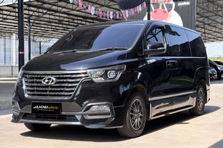 HYUNDAI H1 2.5 ELITE (11ที่นั่ง) กระจังหน้านอน  DAIMOND  ปี  2019 RA2985