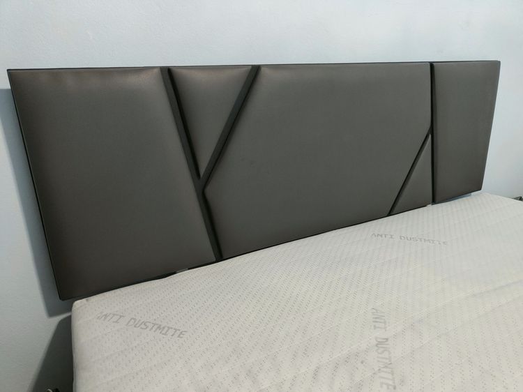 เตียง6ฟุต พร้อมที่นอน สภาพใหม่มากไม่มีตำหนิ รูปที่ 2