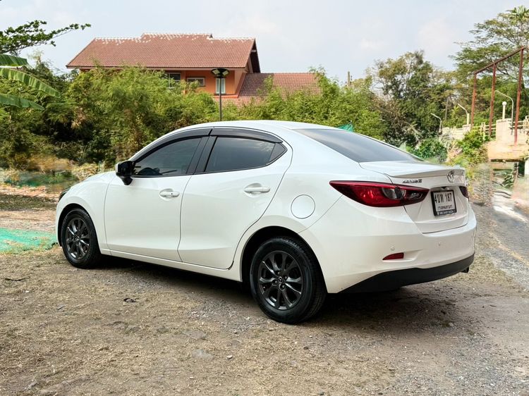 Mazda Mazda 2 2019 1.3 Sports High Plus Sedan เบนซิน เกียร์อัตโนมัติ ขาว รูปที่ 4
