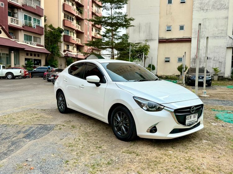 Mazda Mazda 2 2019 1.3 Sports High Plus Sedan เบนซิน เกียร์อัตโนมัติ ขาว รูปที่ 3