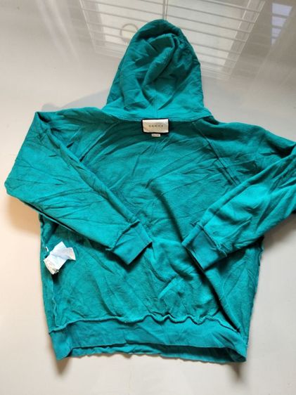 ขอขายเสื้อสเวตเตอร์ฮู้ดแบรนด์ Gucci รุ่น Planet UFO ของแท้ made in Italy.ไซส์ M สำหรับท่านหญิงสีฟ้าน้ำทะเลขนาดหน้าอก 23 นิ้ว. รูปที่ 9