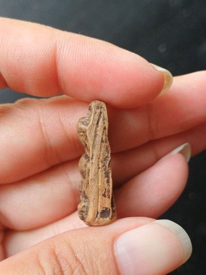 พระผงสุพรรณพิมพ์หน้าแก่ รูปที่ 3