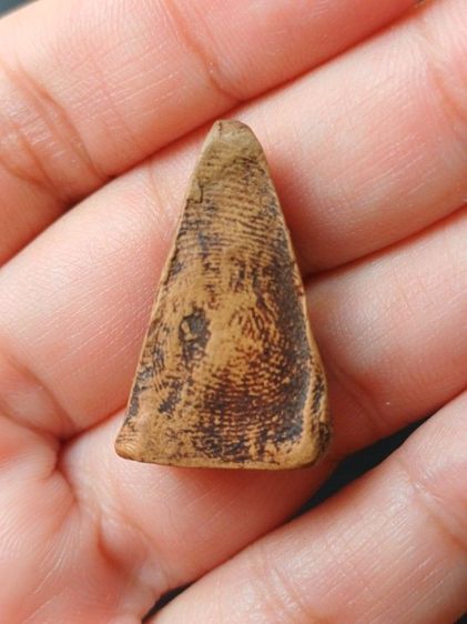 พระผงสุพรรณพิมพ์หน้าแก่ รูปที่ 2