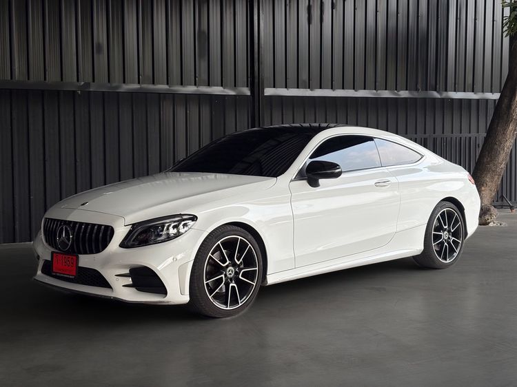 Mercedes-Benz C-Class 2023 C200 Sedan เบนซิน ไม่ติดแก๊ส เกียร์อัตโนมัติ ขาว