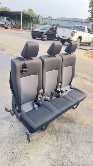 เบาะรถตู้โตโยต้า