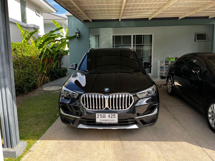 รถ BMW X1 2.0 sDrive20d M Sport สี ดำ