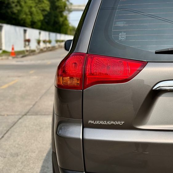 Mitsubishi Pajero Sport 2012 2.5 GT Utility-car ดีเซล ไม่ติดแก๊ส เกียร์อัตโนมัติ น้ำตาล รูปที่ 2