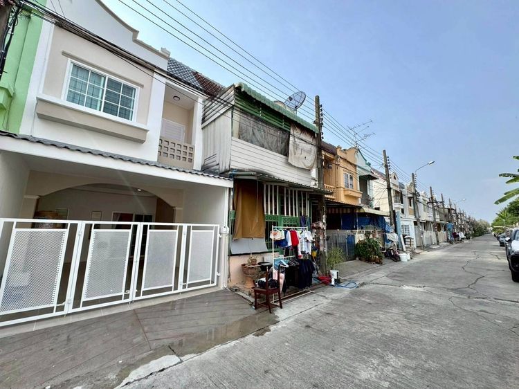 ตกแต่งครบ ทาวน์เฮ้าส์ มีนบุรี คลองสามวา วรางกูล เลียบคลองสอง 6 นัดชมบ้าน 081-440-5994 รูปที่ 3