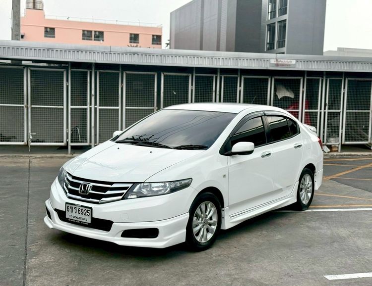 รถ Honda City 1.5 V i-VTEC สี ขาว