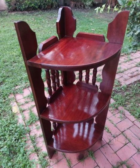 ชั้นไม้วางของโต๊ะเข้ามุม 3 ชั้น ไม้แดงแท้ 100 เปอร์เซ็นค่ะ รูปที่ 3