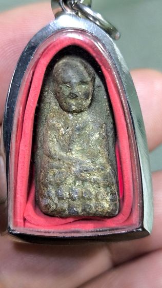 หลวงปู่ทวด พิมพ์พระรอด 97