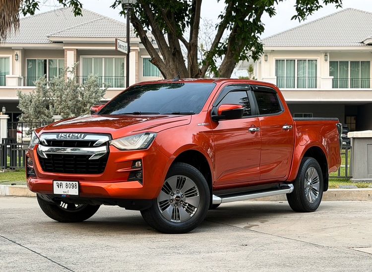 รถ Isuzu D-MAX 1.9 Hi-Lander Stealth Z สี ส้ม