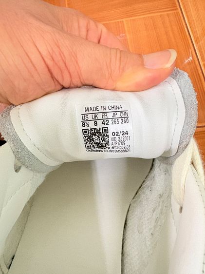 รองเท้า adidas มือสอง เหมือนใหม่ รูปที่ 4