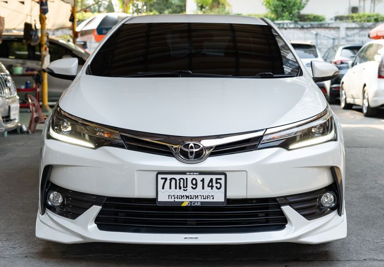 รถ Toyota Altis 1.8 Esport สี ขาว