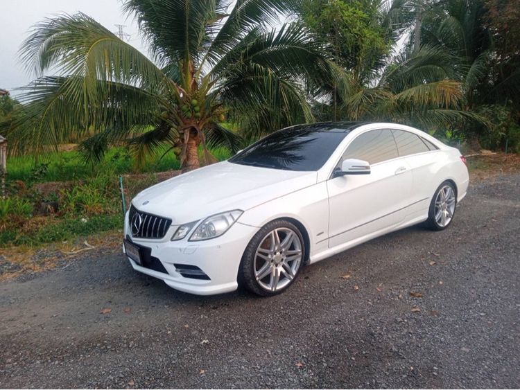 Mercedes-Benz E-Class 2013 E200 Sedan เบนซิน ไม่ติดแก๊ส เกียร์อัตโนมัติ ขาว รูปที่ 2