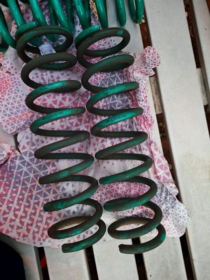 สปริง ozy หน้าหลัง ถอดจาก fortuner 2010,สภาพดีมาก ไม่เคยมีอุบัติเหตุ รูปที่ 2