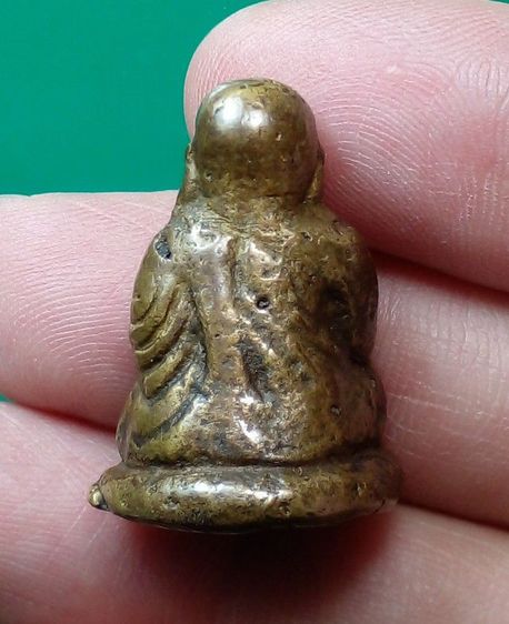 รูปหล่อ หลวงพ่อเงิน พิมพ์ขี้ตา วัดบางคลาน รูปที่ 2