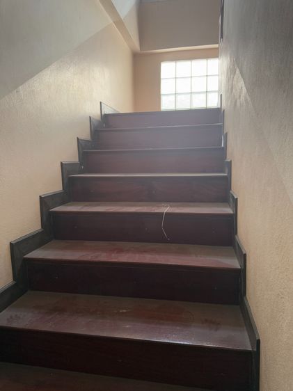 อื่นๆ ไม่มี สร้างเสร็จก่อน 2010 บ้านแฝด ลาดพร้าว 93 รูปที่ 2