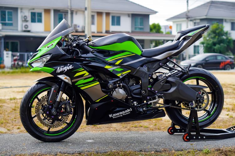 KAWASAKI ZX-6R ABS ปี 2019 เริ่มต้นฟรีดาวน์ พร้อมของแต่งจัดเต็ม รูปที่ 4