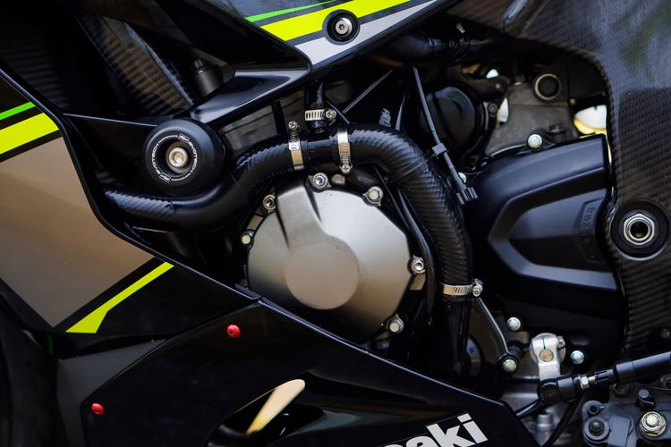 KAWASAKI ZX-6R ABS ปี 2019 เริ่มต้นฟรีดาวน์ พร้อมของแต่งจัดเต็ม รูปที่ 6