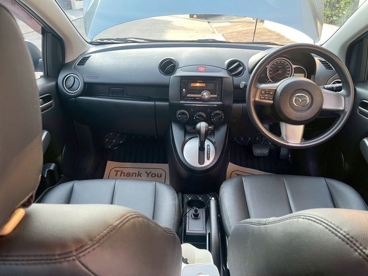 Mazda Mazda 2 2012 1.5 Elegance Limited Edition Sedan เบนซิน ไม่ติดแก๊ส เกียร์อัตโนมัติ เทา รูปที่ 3