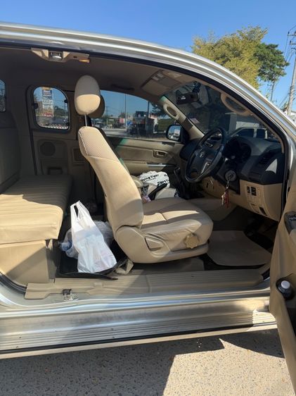 Toyota Hilux Vigo 2013 2.5 E Pickup ดีเซล ไม่ติดแก๊ส เกียร์ธรรมดา บรอนซ์ทอง รูปที่ 4