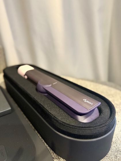 อุปกรณ์เสริมความงาม Dyson Airstrait