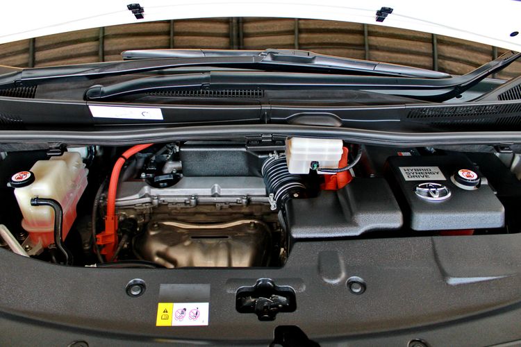 Toyota Alphard 2020 2.5 Hybrid SR C-Package E-Four 4WD Sedan ไฮบริด ไม่ติดแก๊ส เกียร์อัตโนมัติ ขาว รูปที่ 4