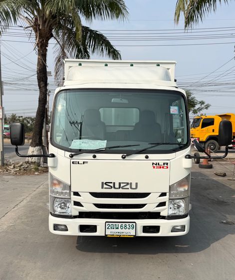 รถ ISUZU NLR 130 แรง ปี 2561 (รถห้างแท้ ) ตู้แห้ง10 บาน ยาว 3.20 กว้าง 1.90 ม. รถมือเดียว สวยมาก รูปที่ 3