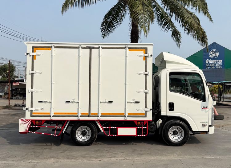 รถ ISUZU NLR 130 แรง ปี 2561 (รถห้างแท้ ) ตู้แห้ง10 บาน ยาว 3.20 กว้าง 1.90 ม. รถมือเดียว สวยมาก รูปที่ 6