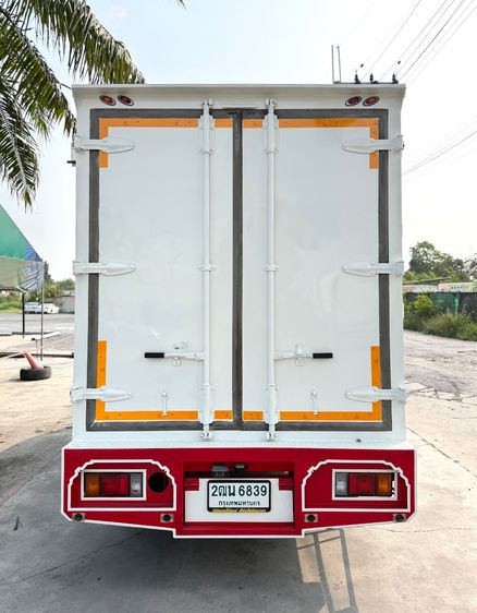 รถ ISUZU NLR 130 แรง ปี 2561 (รถห้างแท้ ) ตู้แห้ง10 บาน ยาว 3.20 กว้าง 1.90 ม. รถมือเดียว สวยมาก รูปที่ 7