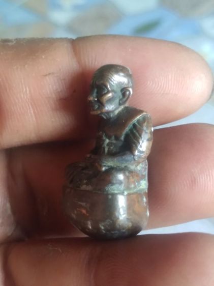 รูปหล่อหลวงพ่อทวดเบ้าทุบตอกเลขรันนัมเบอร์ไม่ทราบที่ รูปที่ 2