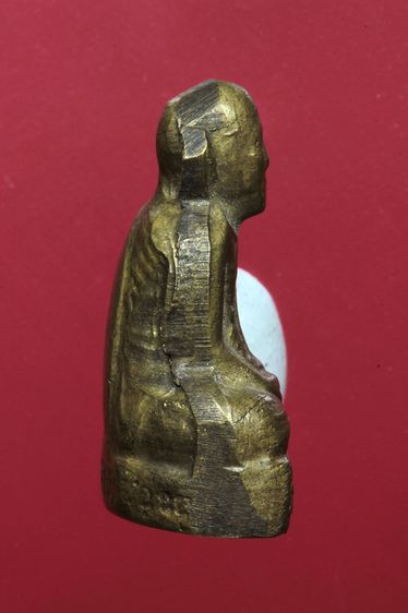 พระรูปหล่อหลวงพ่อกวยสวยๆค่ะเก่าค่ะ รูปที่ 3