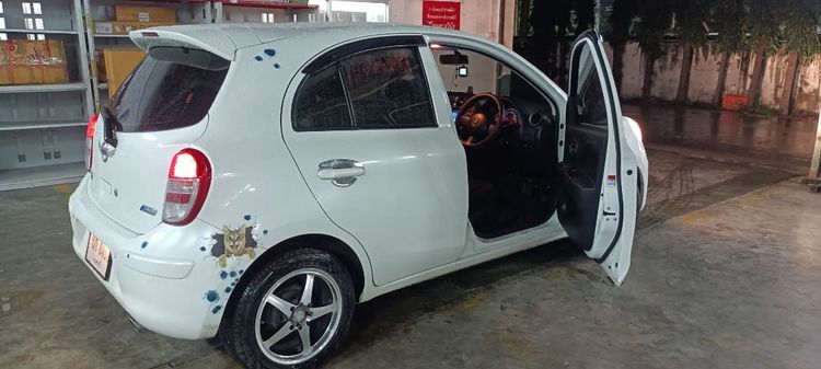Nissan March 2011 1.2 E Sedan เบนซิน ไม่ติดแก๊ส เกียร์อัตโนมัติ ขาว รูปที่ 2