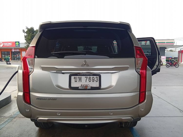 Mitsubishi Pajero 2017 2.5 VG Turbo Utility-car ดีเซล เกียร์อัตโนมัติ เทา รูปที่ 4