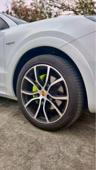 รถ Porsche Cayenne 3.0 E-Hybrid Coupé 4WD สี ขาว