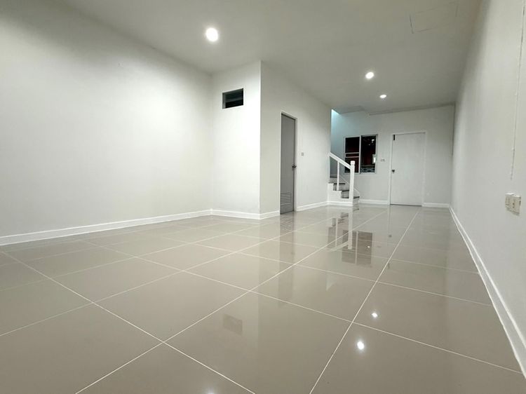 อื่นๆ 2018 ไม่มี ใช่ ทาวน์เฮาส์สองชั้น รูปที่ 3