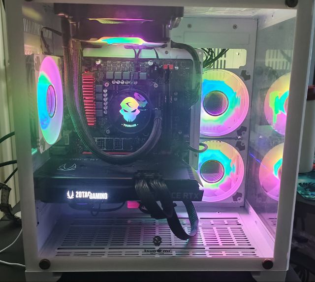 16 กิกะไบต์ ขายเครส ตั้งโต๊ะ ใช้งานน้อยมากๆ